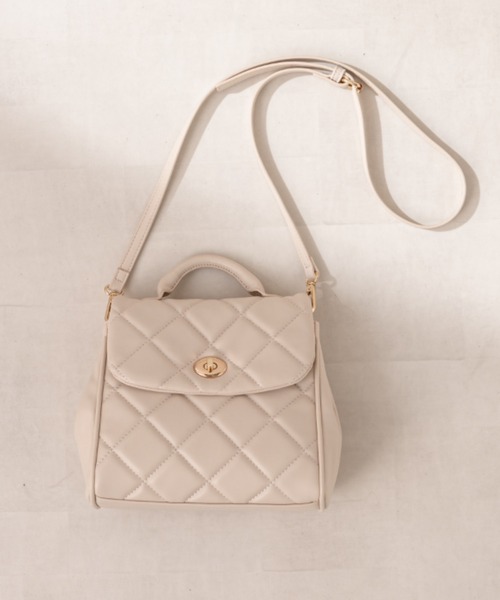 OLIVE des OLIVE（オリーブデオリーブ）の「キルティングショルダー（ショルダーバッグ・レディース・オフホワイト/グリーン/ダークベージュ・FREE）」の5枚目の写真