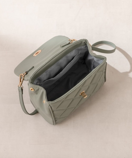 OLIVE des OLIVE（オリーブデオリーブ）の「キルティングショルダー（ショルダーバッグ・レディース・オフホワイト/グリーン/ダークベージュ・FREE）」の8枚目の写真