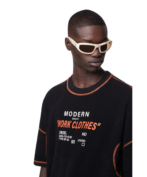 DIESEL（ディーゼル）の「メンズ スウェット 半そで パイル（スウェット・メンズ・ホワイト/ブラック・SMALL/LARGE/XX-LARGE/MEDIUM/X-LARGE/X-SMALL）」の7枚目の写真