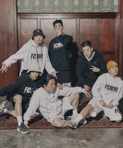 FCMM(エフシーエムエム)の「AUTHENTIC BIG LOGO HOODIE/オウセンティックビックロゴフーディー(パーカー・メンズ・ブラック/グレー系その他・MEDIUM/LARGE)」の10枚目の写真