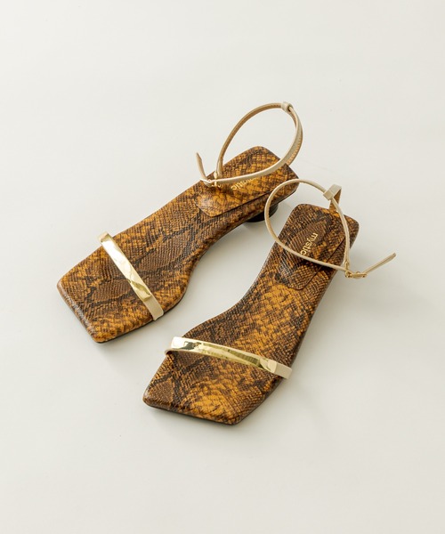 mystic（ミスティック）の「[otonamystic] ゴールドプレートサンダル（サンダル・レディース・ブラウン/ベージュ/グリーン・36/37/38）」の2枚目の写真