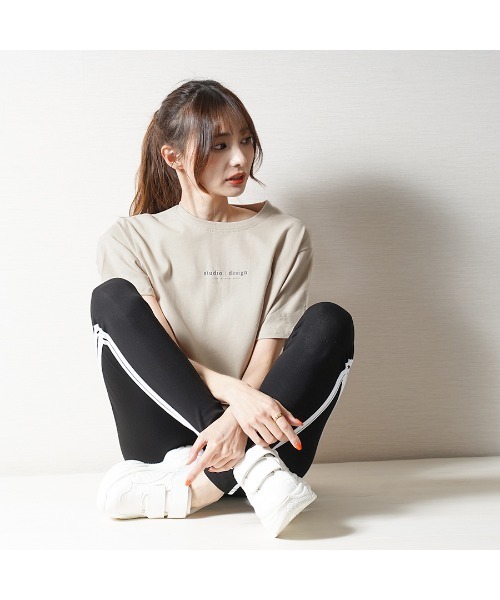 leune(ルネ)の「【leune】ロゴTシャツ ストリート トップス(その他トップス・レディース・ホワイト/ブラック/ネイビー/ベージュ・MEDIUM)」の9枚目の写真