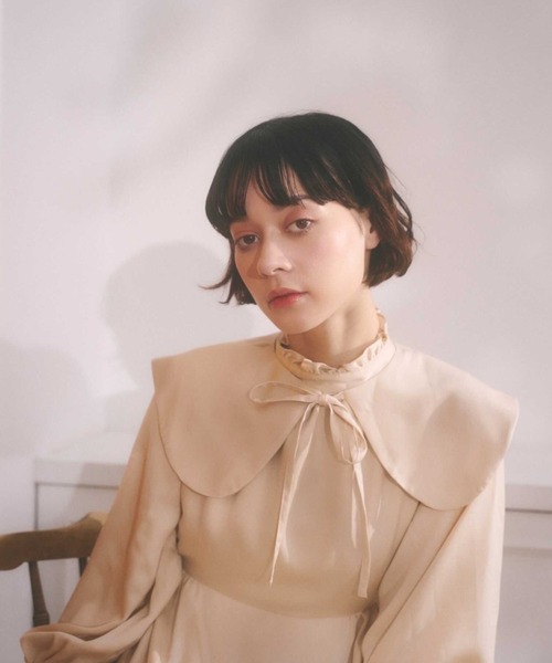 MIRO AMURETTE（ミロアミュレット）の「flare tiered one piece/襟付きティアードワンピース（ワンピース・レディース・ベージュ・SMALL/MEDIUM）」の21枚目の写真