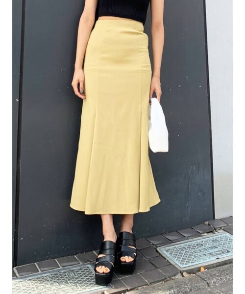 EMODA（エモダ）の「ハイウエストマーメイドスカート（スカート・レディース・イエロー/ホワイト/ブラック・MEDIUM/SMALL）」の4枚目の写真