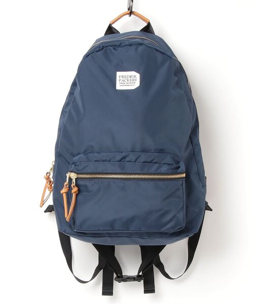 FREDRIK PACKERS(フレドリックパッカーズ)の「『FREDRIK PACKERS』420D DAY PACK(バックパック/リュック・レディース・ネイビー/ブラック/オリーブ/シルバーグレー/タン・FREE)」の5枚目の写真