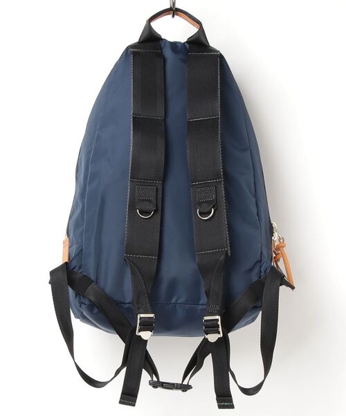 FREDRIK PACKERS(フレドリックパッカーズ)の「『FREDRIK PACKERS』420D DAY PACK(バックパック/リュック・レディース・ネイビー/ブラック/オリーブ/シルバーグレー/タン・FREE)」の6枚目の写真