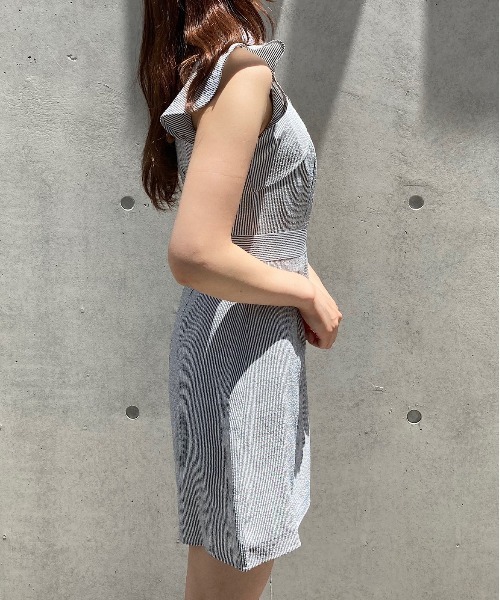 TITTY&CO.（ティティーアンドコー）の「【TITTY&CO.】ストライプミニワンピース（ワンピース・レディース・ブラック/ピンク/ブルー・SMALL/MEDIUM）」の4枚目の写真