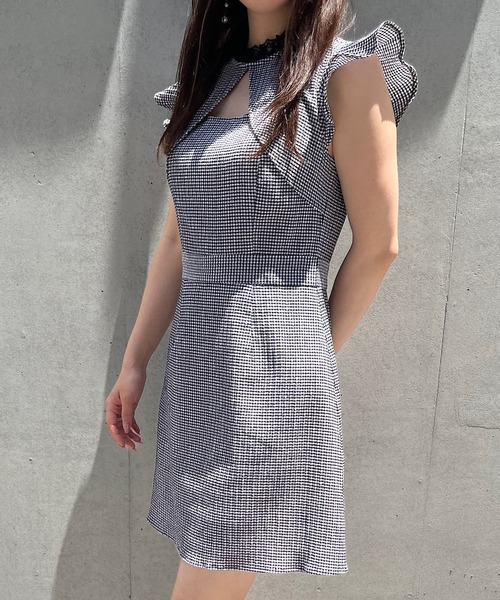 TITTY&CO.（ティティーアンドコー）の「【TITTY&CO.】ストライプミニワンピース（ワンピース・レディース・ブラック/ピンク/ブルー・SMALL/MEDIUM）」の16枚目の写真