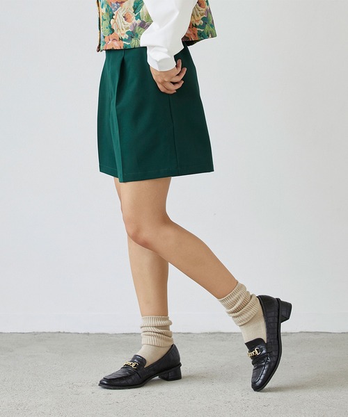 179/WG(イチナナキュウダブルジー)の「センタータックショートパンツ(その他パンツ・レディース・ブラック/パープル/グリーン・MEDIUM)」の15枚目の写真