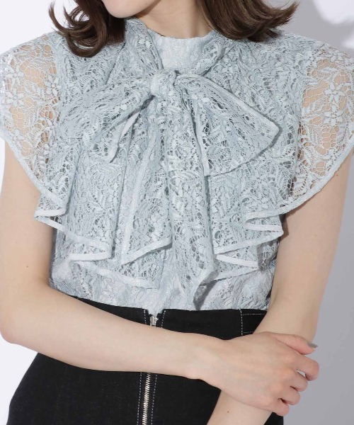 AND COUTURE（アンドクチュール）の「総レースフリルブラウス（シャツ/ブラウス・レディース・ブラック/ベージュ/オフホワイト/サックスブルー・MEDIUM）」の12枚目の写真