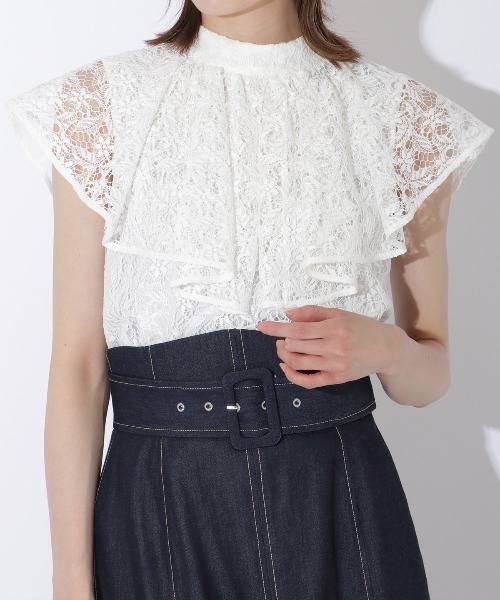 AND COUTURE（アンドクチュール）の「総レースフリルブラウス（シャツ/ブラウス・レディース・ブラック/ベージュ/オフホワイト/サックスブルー・MEDIUM）」の5枚目の写真