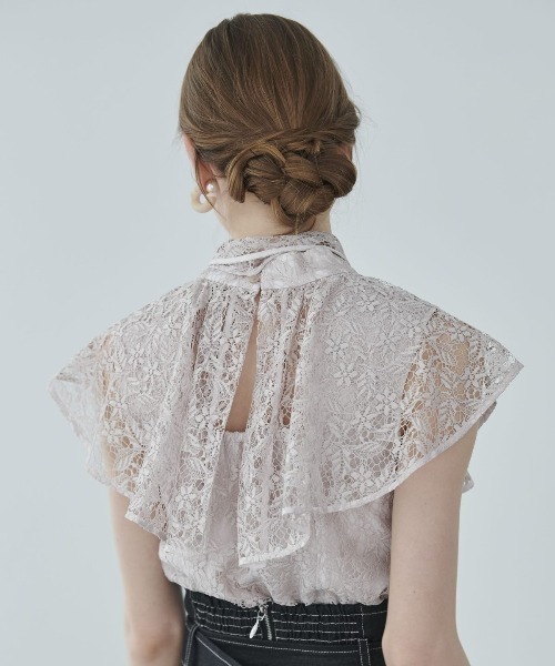 AND COUTURE（アンドクチュール）の「総レースフリルブラウス（シャツ/ブラウス・レディース・ブラック/ベージュ/オフホワイト/サックスブルー・MEDIUM）」の22枚目の写真