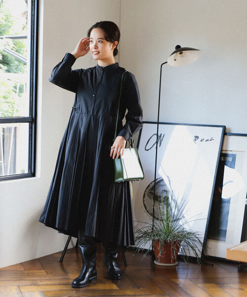 Ray BEAMS（レイビームス）の「Ray BEAMS / プリーツ キリカエ バンドカラー ワンピース（ワンピース・レディース・ブラック/ベージュ/ライトブルー・ONE SIZE）」の13枚目の写真