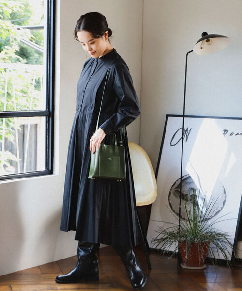 Ray BEAMS（レイビームス）の「Ray BEAMS / プリーツ キリカエ バンドカラー ワンピース（ワンピース・レディース・ブラック/ベージュ/ライトブルー・ONE SIZE）」の14枚目の写真