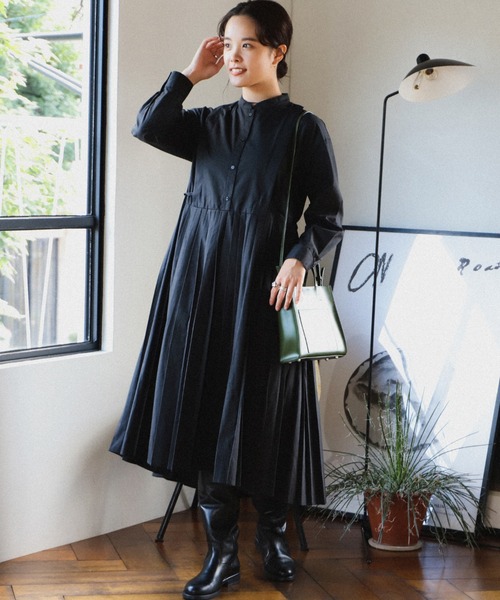 Ray BEAMS（レイビームス）の「Ray BEAMS / プリーツ キリカエ バンドカラー ワンピース（ワンピース・レディース・ブラック/ベージュ/ライトブルー・ONE SIZE）」の2枚目の写真