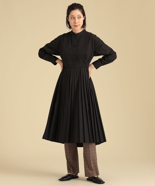 Ray BEAMS（レイビームス）の「Ray BEAMS / プリーツ キリカエ バンドカラー ワンピース（ワンピース・レディース・ブラック/ベージュ/ライトブルー・ONE SIZE）」の4枚目の写真