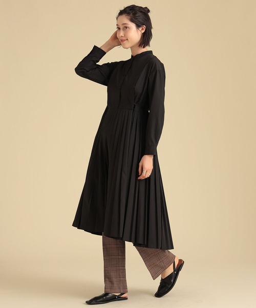 Ray BEAMS（レイビームス）の「Ray BEAMS / プリーツ キリカエ バンドカラー ワンピース（ワンピース・レディース・ブラック/ベージュ/ライトブルー・ONE SIZE）」の7枚目の写真