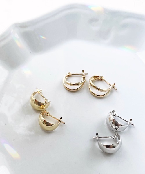 va(ヴイエー)の「K10イエローゴールド ダブルフープピアス(ピアス(両耳用)・レディース・イエローゴールド・ONE SIZE)」の2枚目の写真