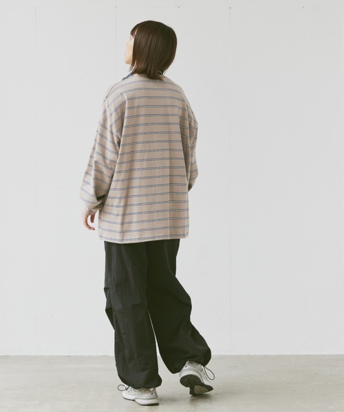 flaner(フラネ)の「Loose mulch border long tee/ルーズマルチボーダーロンT(Tシャツ/カットソー・レディース・ホワイト/ベージュ・MEDIUM/LARGE)」の7枚目の写真