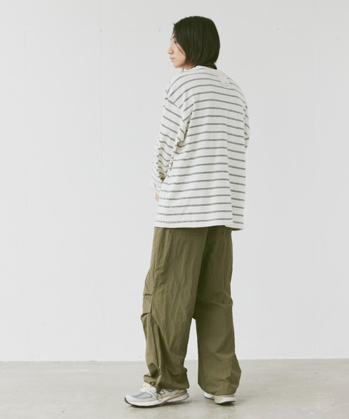 flaner(フラネ)の「Loose mulch border long tee/ルーズマルチボーダーロンT(Tシャツ/カットソー・レディース・ホワイト/ベージュ・MEDIUM/LARGE)」の21枚目の写真