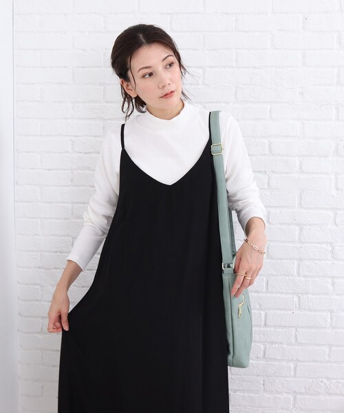 SHOO・LA・RUE（シューラルー）の「◆三角テレコ ハイネック プルオーバー（Tシャツ/カットソー・レディース・ブラック/ホワイト系/ブラック系2・02/03）」の11枚目の写真