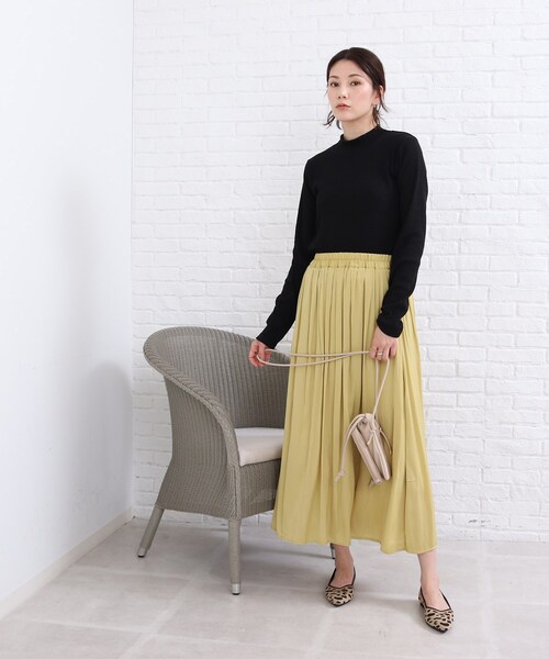 SHOO・LA・RUE（シューラルー）の「◆三角テレコ ハイネック プルオーバー（Tシャツ/カットソー・レディース・ブラック/ホワイト系/ブラック系2・02/03）」の20枚目の写真