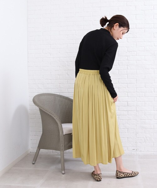 SHOO・LA・RUE（シューラルー）の「◆三角テレコ ハイネック プルオーバー（Tシャツ/カットソー・レディース・ブラック/ホワイト系/ブラック系2・02/03）」の22枚目の写真