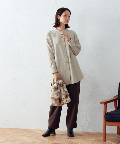 COMME CA ISM（コムサイズム）の「２ｗａｙ　フェイクファーバッグ（トートバッグ・レディース・ベージュ/グレー・FREE）」の5枚目の写真