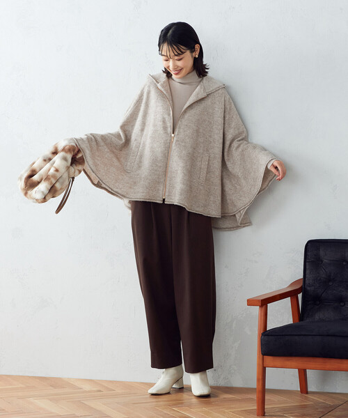 COMME CA ISM（コムサイズム）の「２ｗａｙ　フェイクファーバッグ（トートバッグ・レディース・ベージュ/グレー・FREE）」の6枚目の写真