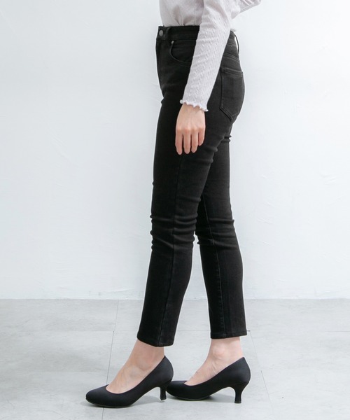 Honeys（ハニーズ）の「暖デニムスキニーパンツ（股下６４ｃｍ）（デニムパンツ・レディース・インディゴブルー/ブラック・SS/S/M/L/LL）」の22枚目の写真