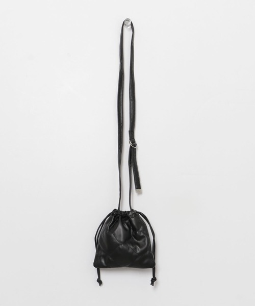 SENSE OF PLACE by URBAN RESEARCH（センスオブプレイスバイアーバンリサーチ）の「パデットキルトキンチャクショルダーバッグ（ショルダーバッグ・メンズ・ブラック/アイボリー・ONE）」の4枚目の写真