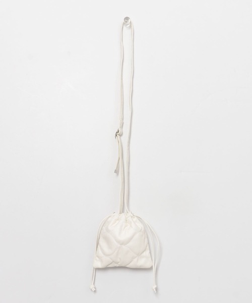 SENSE OF PLACE by URBAN RESEARCH（センスオブプレイスバイアーバンリサーチ）の「パデットキルトキンチャクショルダーバッグ（ショルダーバッグ・メンズ・ブラック/アイボリー・ONE）」の6枚目の写真