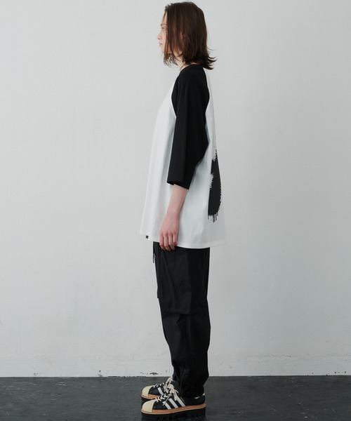 AIVER（アイバー）の「AIVER　AラグランハーフスリーブTEE（Tシャツ/カットソー・メンズ・ブラック/ホワイト×ブラック/ピンク・LARGE/SMALL/MEDIUM）」の10枚目の写真