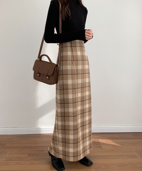 ECLIN（エクラン）の「バックスリットチェック柄ロングスカート（スカート・レディース・チャコールグレー/ベージュ/ネイビー・S/M）」の11枚目の写真