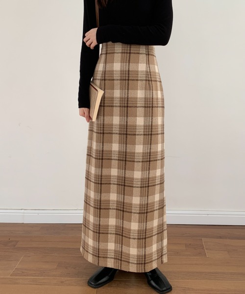 ECLIN（エクラン）の「バックスリットチェック柄ロングスカート（スカート・レディース・チャコールグレー/ベージュ/ネイビー・S/M）」の5枚目の写真