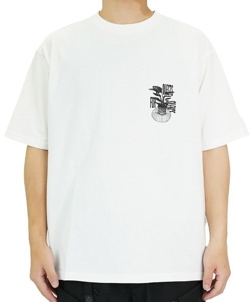 MANASTASH（マナスタッシュ）の「MANASTASH/マナスタッシュ/Ci Tee QUESTS（Tシャツ/カットソー・メンズ・パープル/ホワイト/ブラック・MEDIUM/LARGE/X-LARGE/XX-LARGE）」の4枚目の写真