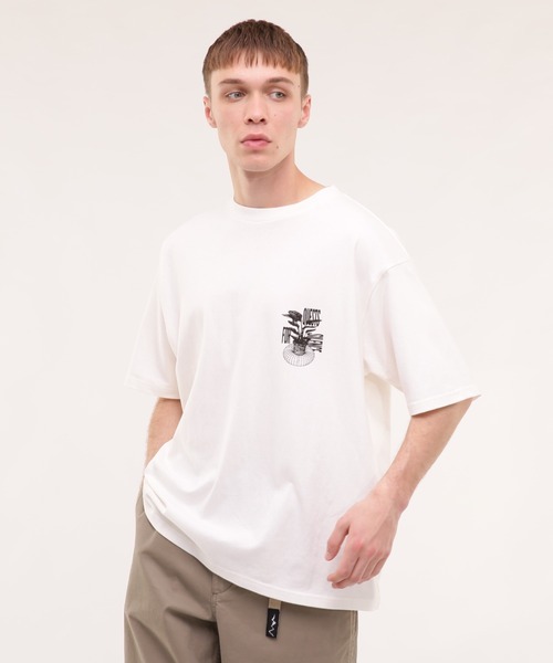 MANASTASH（マナスタッシュ）の「MANASTASH/マナスタッシュ/Ci Tee QUESTS（Tシャツ/カットソー・メンズ・パープル/ホワイト/ブラック・MEDIUM/LARGE/X-LARGE/XX-LARGE）」の13枚目の写真