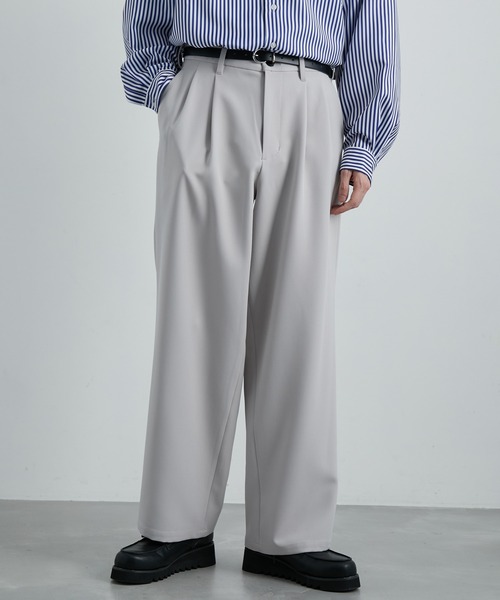 JUNRED（ジュンレッド）の「スムースストレッチワイドタックパンツ（スラックス・メンズ・グリーン系その他/ブラック/グレー系その他・S/M/L）」の3枚目の写真