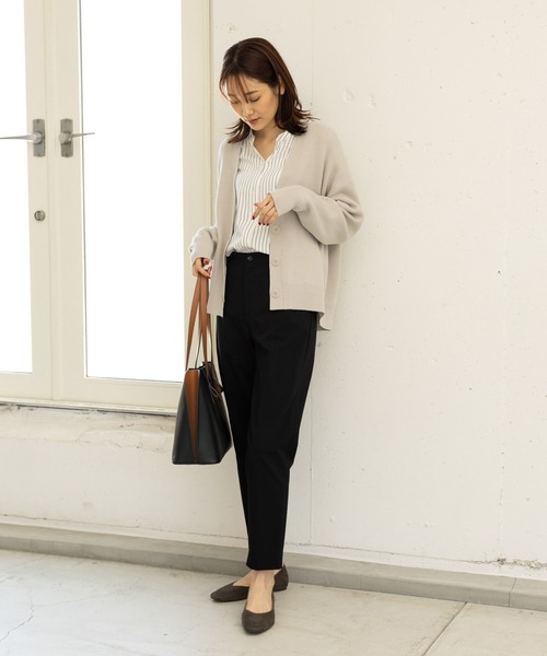 GLOBAL WORK（グローバルワーク）の「スゴラクストレッチスリムテーパードパンツ/163452（その他パンツ・レディース・ネイビー/ブラウン/ピンク/グリーン/ブラック/カーキ/アイボリー/ブルー/その他/グリーン系その他3/ブラウン系その他/イエロー系その他/グレー/グリーン系その他・X-SMALL/SMALL/MEDIUM/LARGE/X-LARGE/XX-LARGE）」の18枚目の写真