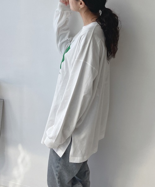 AS KNOW AS plus(アズノゥアズプラス)の「○WAVEロゴ 発泡プリントロンT(Tシャツ/カットソー・レディース・ダークブルー/ブラック/オートミール/オフホワイト・FREE)」の5枚目の写真