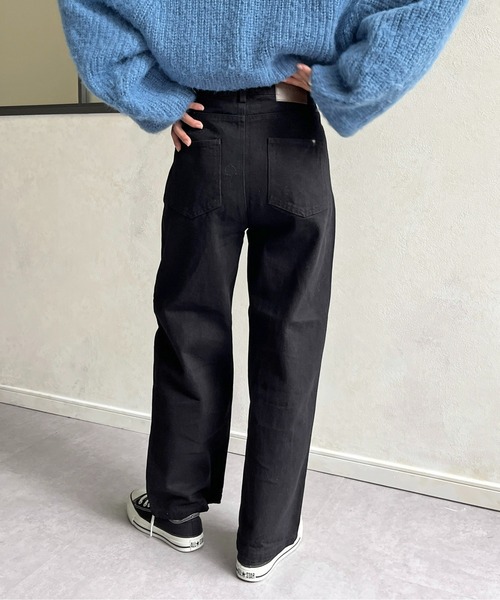 CPCM(シーピーシーエム)の「タックデニムパンツ(デニムパンツ・レディース・ブルー/インディゴブルー/ブルー系その他/ブラック・SMALL/MEDIUM)」の8枚目の写真