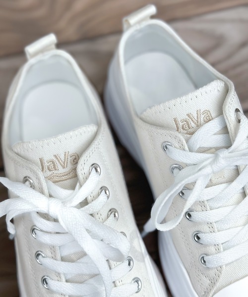 Java(ジャバ)の「《JaVaジャバ 別注》Campus Style 厚底スニーカー(スニーカー・レディース・ベージュ/ホワイト/ブラック/ブラック系・XX-LARGE/LARGE/X-LARGE/MEDIUM/SMALL/XXX-LARGE)」の19枚目の写真