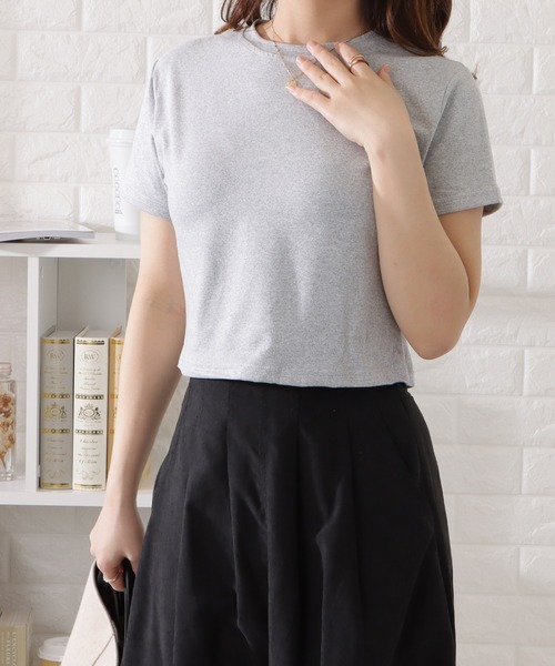 Lace Ladies(レースレディース)の「ベーシッククロップド半袖カラートップス(Tシャツ/カットソー・レディース・アイボリー/ブラック/ホワイト/グレー/ブルー・FREE)」の4枚目の写真