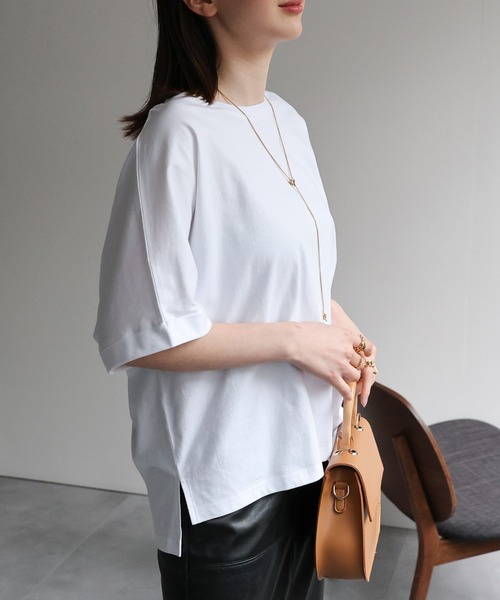 sakishimatokyo(サキシマトーキョー)の「【USAコットン】 オーバーサイズTシャツ 袖ロールアップ(Tシャツ/カットソー・レディース・ネイビー/ホワイト/ブラック/アイボリー/グレイッシュベージュ・FREE)」の16枚目の写真