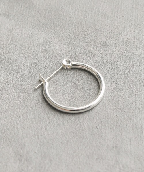 Pledge(プレッジ)の「【Al】【Pledge】Silver 925 Hoop Earrings(ソロ)(ピアス(片耳用)・メンズ・シルバー・FREE)」の2枚目の写真