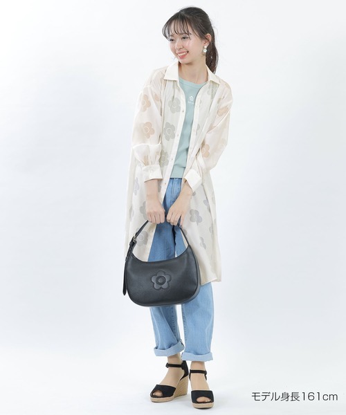 MARY QUANT（マリークワント）の「総柄デイジーシアー ブラウス