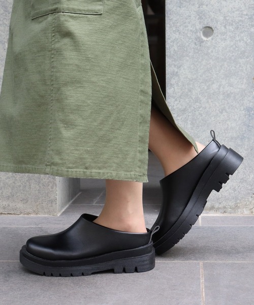 LibertyDoll（リバティードール）の「ボリュームソールサボサンダル（スリッポン・レディース・アイボリー/ブラック・S/M/L/LL）」の3枚目の写真