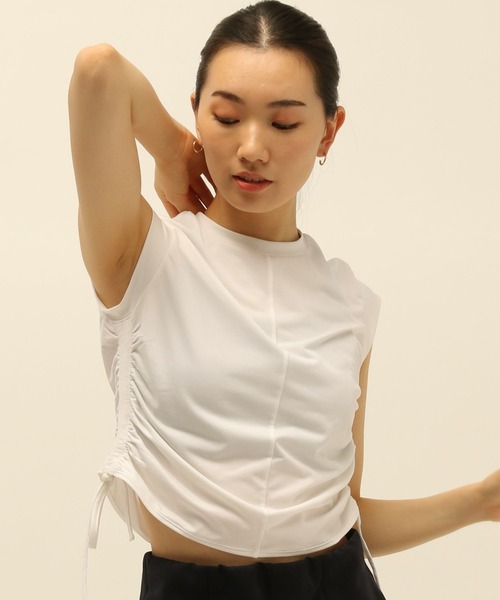 HEREIAM（ヘレイアム）の「【HEREIAM】吸水速乾／サイドギャザータンク（タンクトップ・レディース・チャコール/ホワイト・SMALL/MEDIUM）」の2枚目の写真