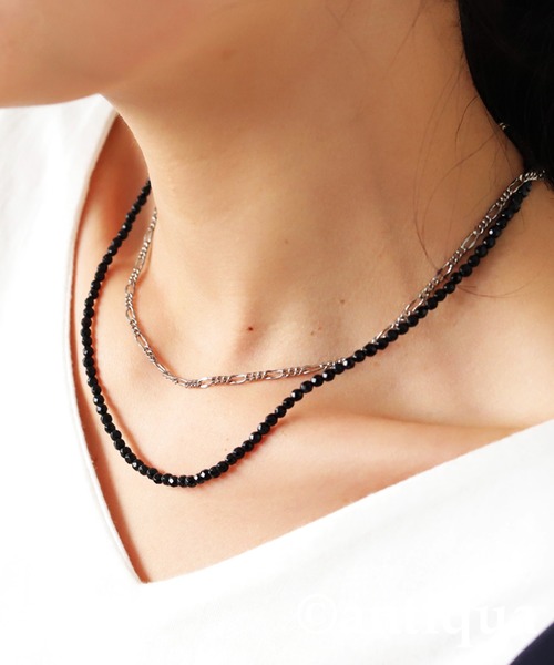 antiqua（アンティカ）の「カラーストーンネックレス（ネックレス・レディース・ブルー/ブラック・FREE）」の4枚目の写真