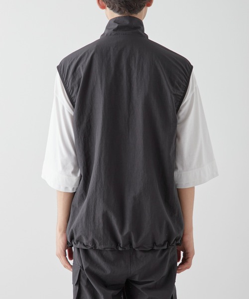 CIAOPANIC TYPY（チャオパニックティピー）の「【WEB限定】ナイロンベスト（ベスト・メンズ・ベージュ/ブラック/グレー/オリーブ/ネイビー/ホワイト系その他/サックスブルー/ライトグレー/チャコールグレー・LARGE/MEDIUM）」の16枚目の写真